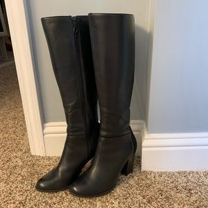 Me Too Harlow Black knee high Women’s boots size 7